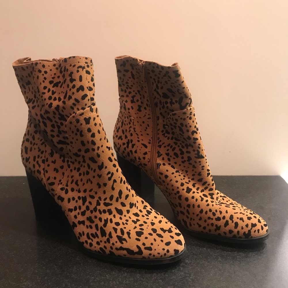 Gibson Lattimer leopard print suede heel booties womens size 11